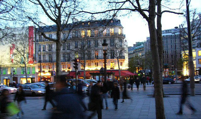 5 of the best cities for a winter shopping spree DECOR PARIS